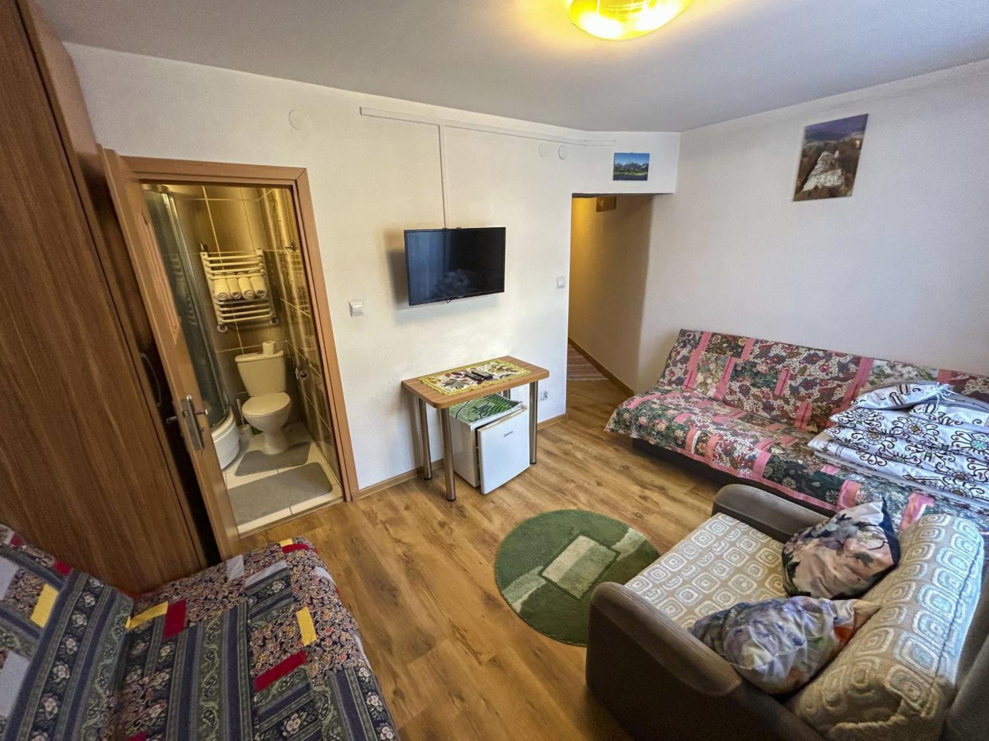 Willa Pod Zbojem Pipikasem Szczawnica Esterno foto